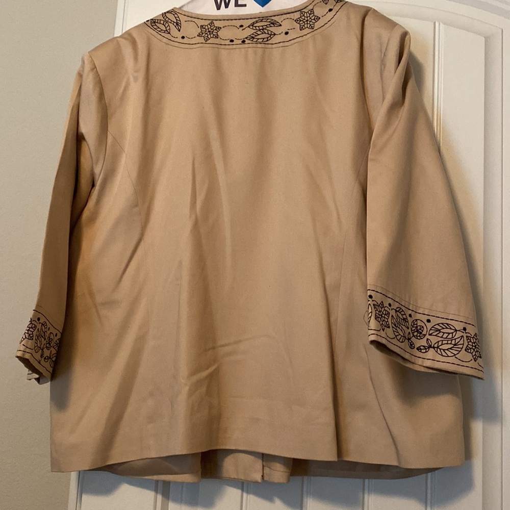Embroidered jacket - Picture 5 of 5